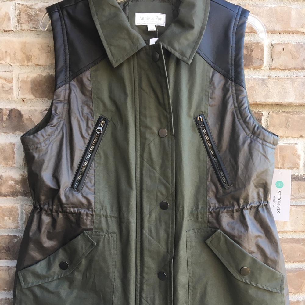 Annie & Fay Stitch Fix olive cargo vest Large